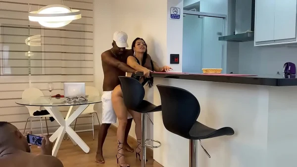 Negro bombado fode atriz brasileira safada no Xvideos